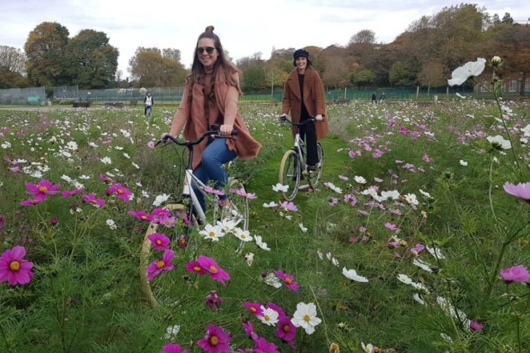 Brighton City Bike Tour - Guides and Group Experience