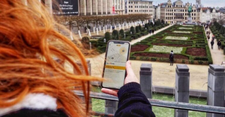 Brussels: Outdoor City Escape Game With Drinks - The Bar Stops: Socializing and Refreshments