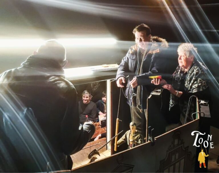 Brussels: Private Tour of Theatre Toone with Snacks and Beer - About the Tour: What to Expect