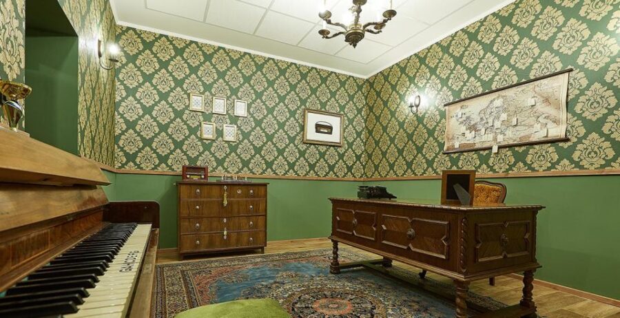 Budapest: Escape Room game, Sherlock Case - What to Expect During the Game