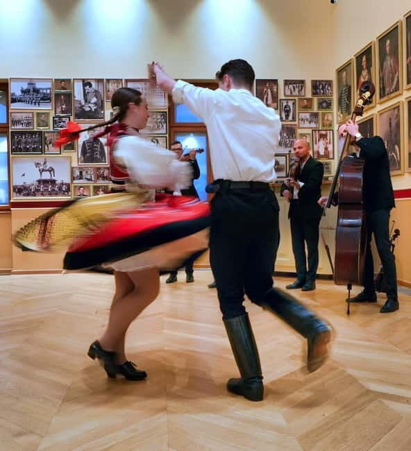 Budapest: Live Folklore Show in the Castle District - Why You Should Consider This Tour