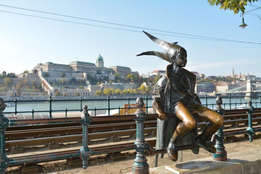 Budapest: Night Walking Tour with Danube River Cruise - Highlights of the Walking Route