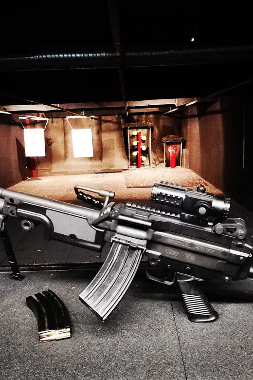 Budapest: Shooting Experience for Couples, The Perfect Date - What to Expect During Your Session