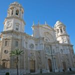 Cadiz: City Walking Tour to Torre Tavira and the Cathedral - The experience of inside views and panoramic vistas