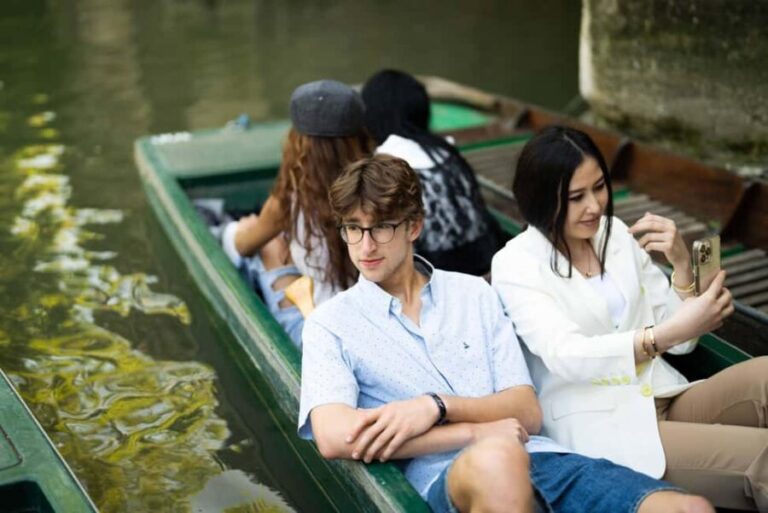 Cambridge: Alumni-led Tour & Punt w/ King's College Option - Who This Tour Is Best For