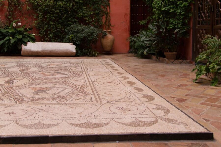 Casa de Salinas Entry Ticket with Audio Guide - Who Should Consider Visiting?