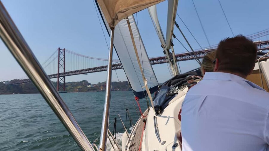Cascais: Lisbon Morning Breeze Sailing Tour, Thursday - What Makes This Tour Stand Out?