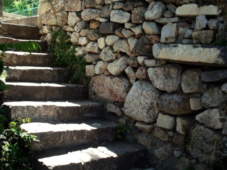 Cats of Athens: Self-Guided Mobile Tour in Plaka - FAQ