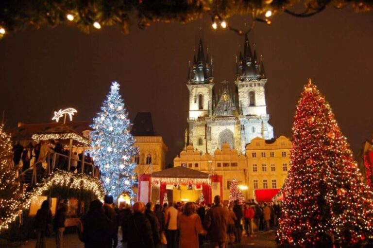 Christmas journey in Prague - Walking Tour - The Magic of the Astronomical Clock