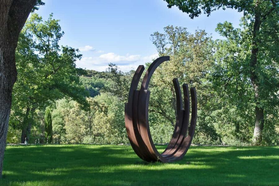 Commanderie de Peyrassol: Self-guided tour among art, vineyards, and forest - Who Is This Tour Best For?