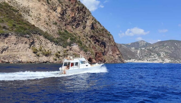 Da Lipari: Tour in Barca Salina e Lipari (7h) PICCOLO GRUPPO - What’s Included & What to Bring