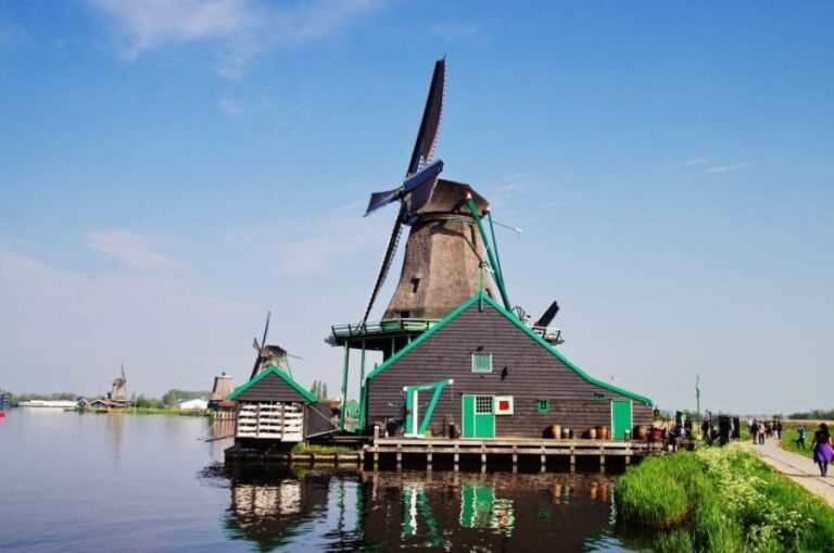 Day Trip to Zaanse Schans, Volendam and Marken - Analyzing the Price and Overall Value