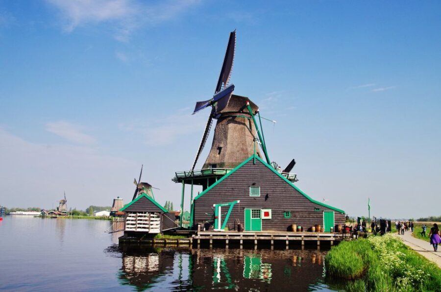 Day Trip to Zaanse Schans, Volendam and Marken - Analyzing the Price and Overall Value