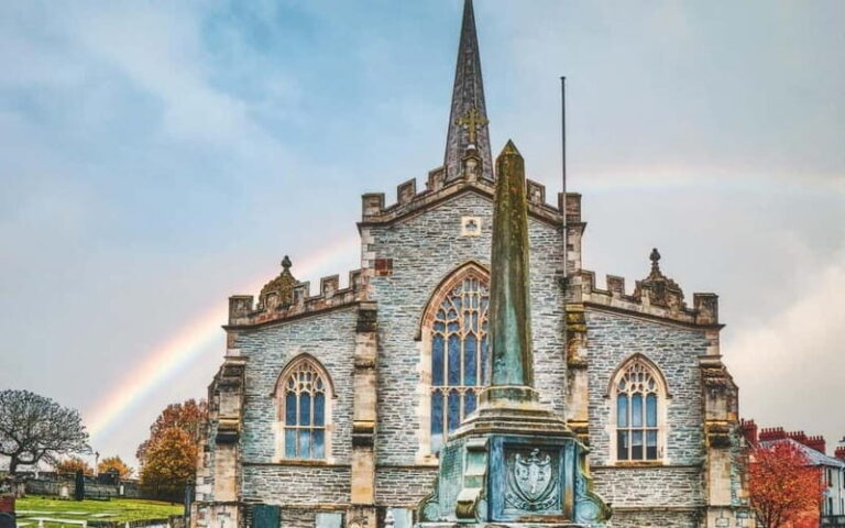 Derry: City Walking Tour & Exploration Game - Breaking Down the Itinerary and Highlights