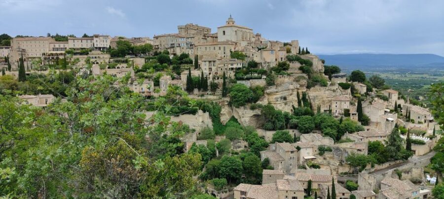 Discover the village of Luberon from Aix en Provence - How the Day Unfolds: From Morning to Evening