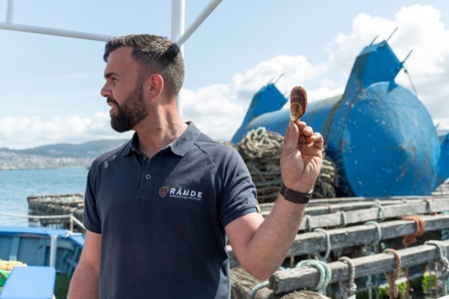 Discovering Vigo ria and mussels in the traditional boat - The Value: Is It Worth It?