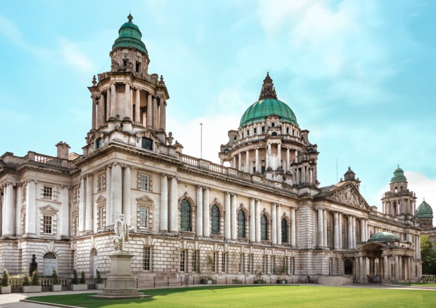 Dublin: Giants Causeway, Dark Hedges, Dunluce & Belfast Tour - The Experience: What Matters Most