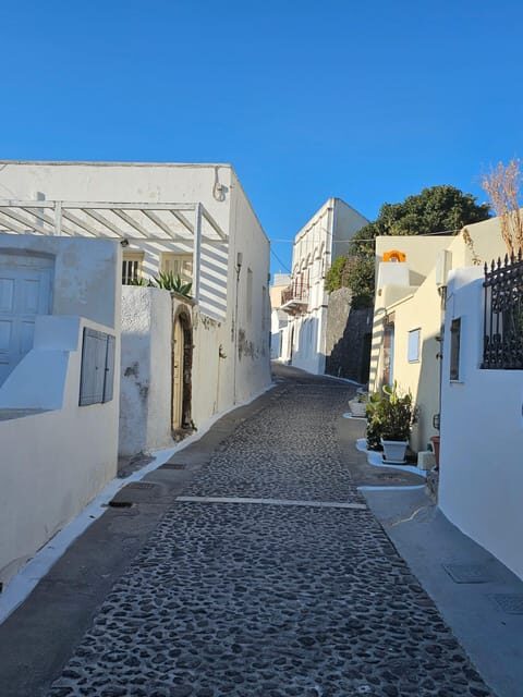 Easy Walks in Santorini Private Half Day Tour - Why This Tour Works Well