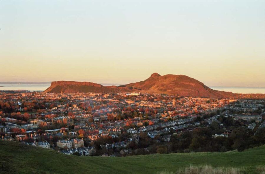 Edinburgh: Arthur's Seat Sunset Hike - A Deep Dive into the Experience