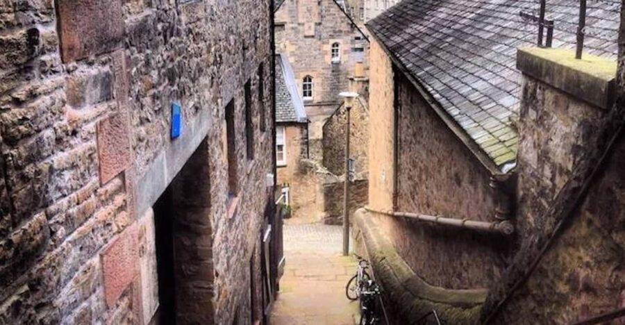 Edinburgh: Dean Village and Circus Lane Walking Tour - FAQs