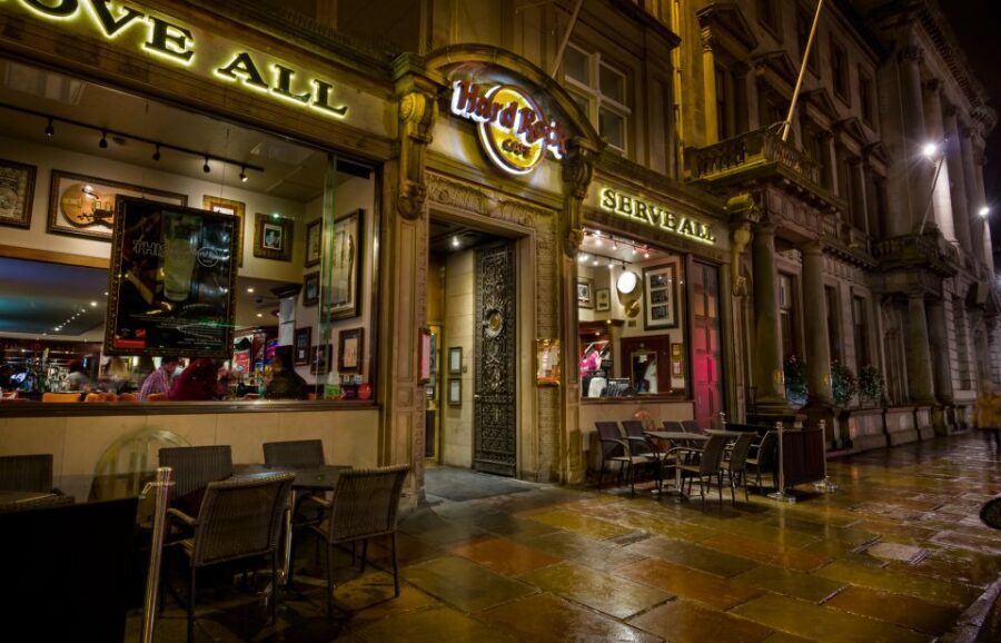 Edinburgh: Hard Rock Cafe with Set Menu for Lunch or Dinner - Who Will Love This Experience?