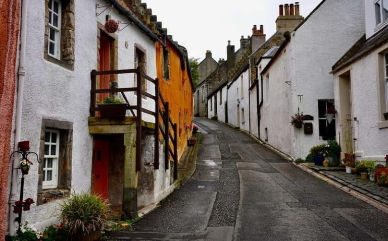 Edinburgh: Iconic Outlander Locations Guided Day Tour - The Overall Value and Experience