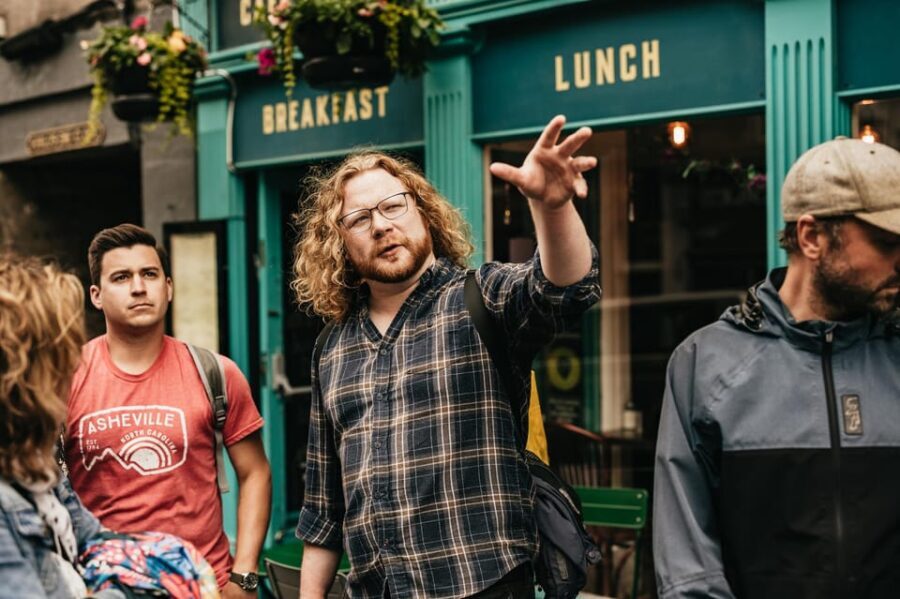 Edinburgh: Old Town Guided Walking Tour and Beer Tasting - Why Youll Love the Experience