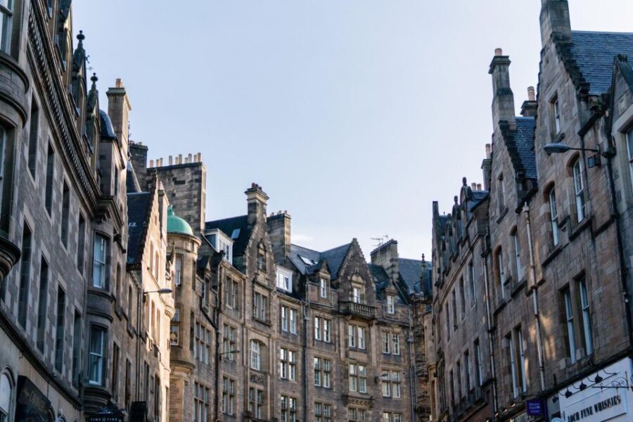 Edinburgh: Private Architecture Tour with a Local Expert - Analyzing the Value: Who Should Book This?