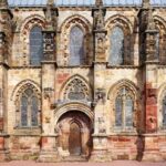 Edinburgh: Rosslyn Chapel and Hadrian's Wall Tour in Spanish - Rosslyn Chapel and Its Mystique