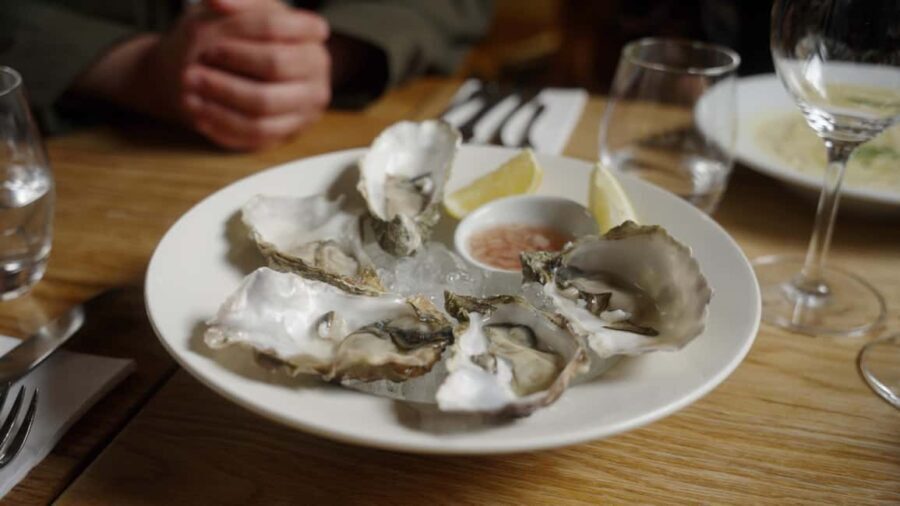 Edinburgh: VIP Food Tour at a Secret Traditional Restaurant - Who Should Consider This Tour?