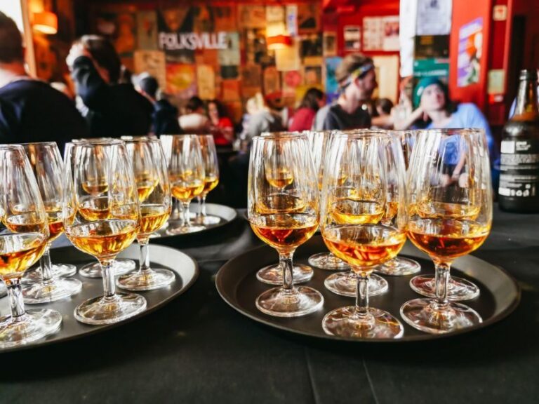 Edinburgh: Whisky Tasting with History and Storytelling - Why You Should Consider This Tour