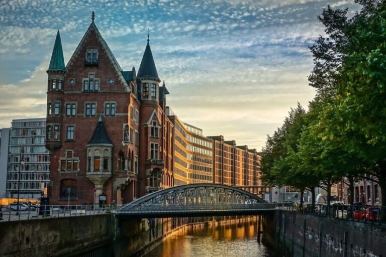 Elbphilharmonie, Speicherstadt & HafenCity Private Tour - A Closer Look at the Itinerary and Highlights