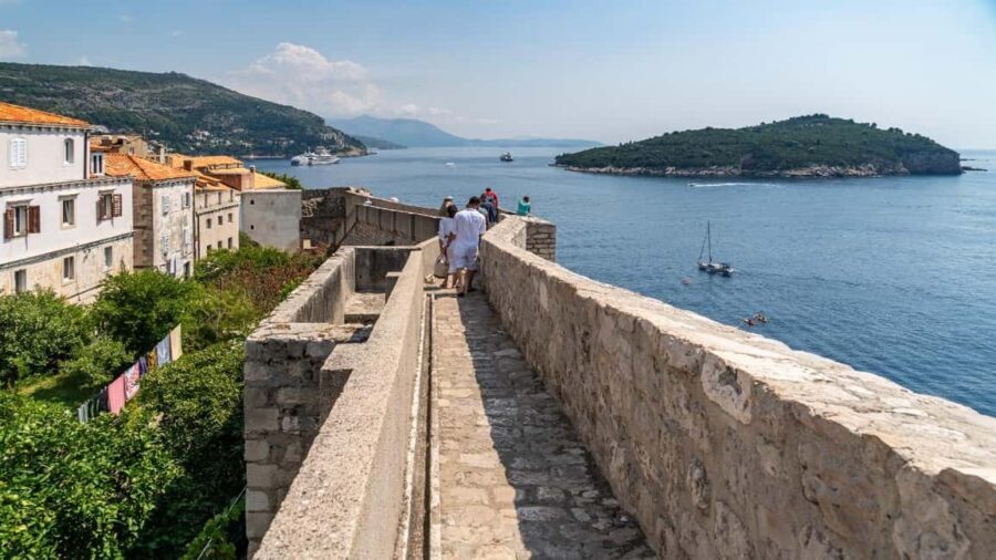 Exclusive 4-Hour Tour of Dubrovniks Old Town & City Views - Analyzing the Value