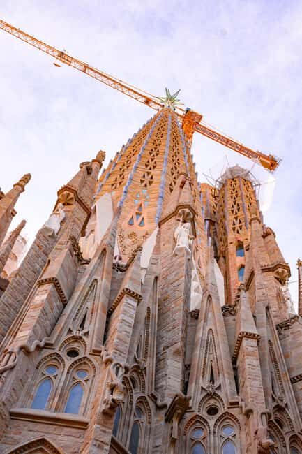 Explore Montserrat and La Sagrada Familia in one day - Free Time and Scenic Views