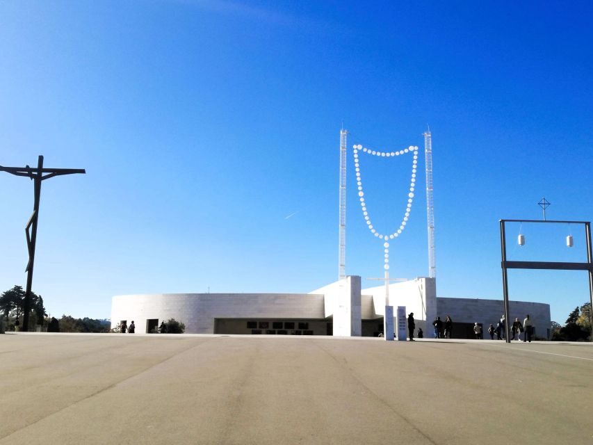 Fátima: Highlights of the pilgrims in half day private tour - A Deep Dive into the Experience