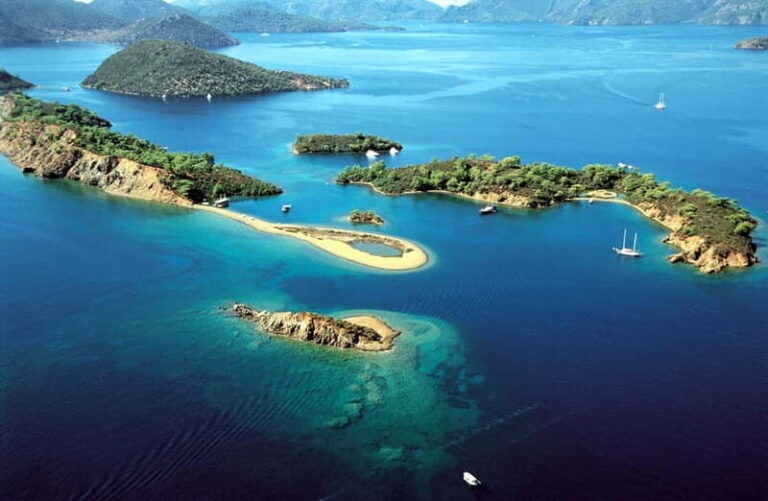 Fethiye: 12 Islands Boat Tour with Lunch and Hotel Transfer - Authentic Review Insights