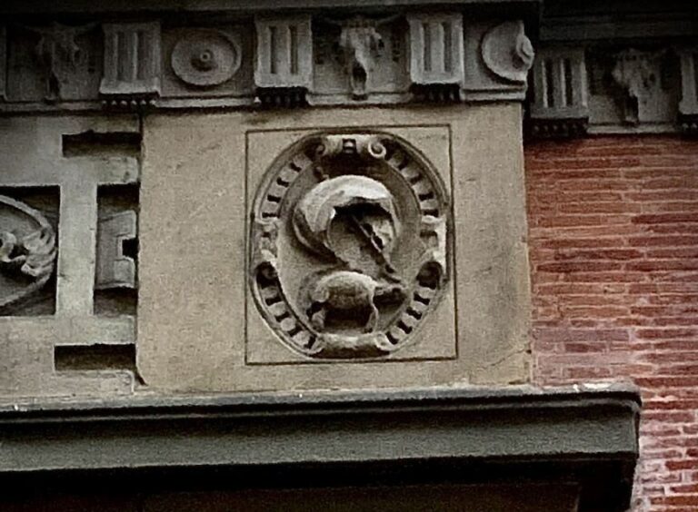 Florence: Dark Mysteries and Legends Guided Walking Tour - Who Is This Tour Best Suited For?