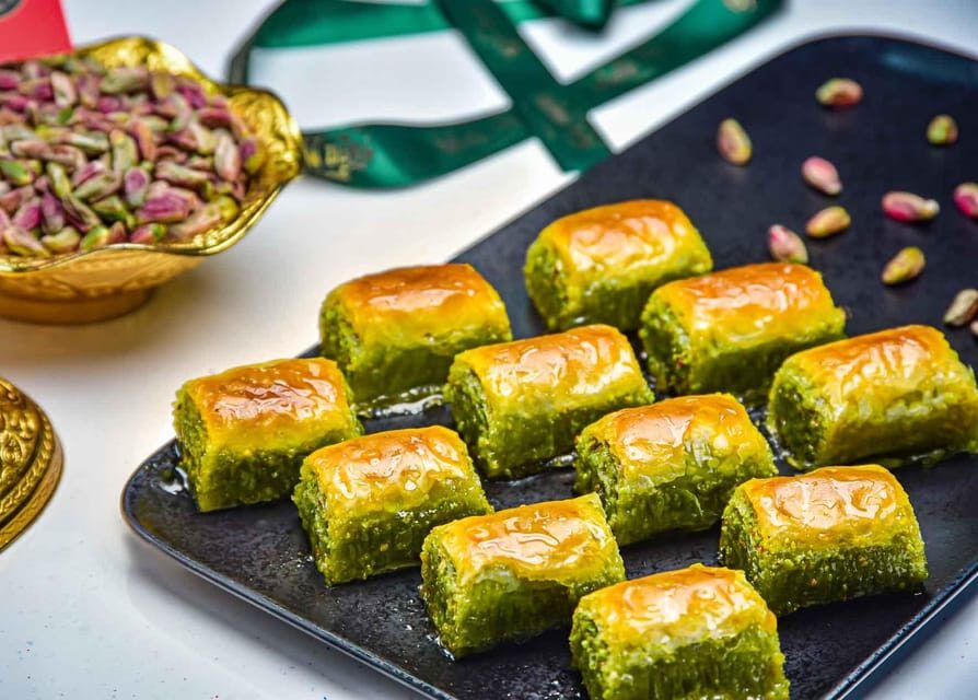 Food Tour: Aperitivo In Mykonos Town - Who Is This Tour Best For?