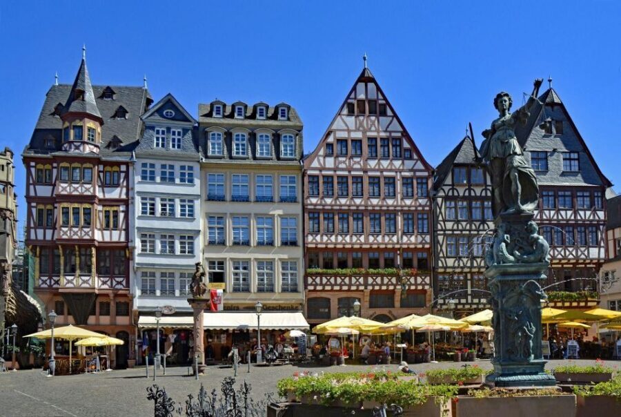 Frankfurt: Classic Public Walking Tour - Exploring Frankfurt on Foot: What to Expect