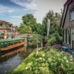 From Amsterdam: Private Tour to Giethoorn with Canal Cruise - Transportation and Comfort