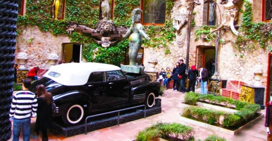 From Barcelona: Dalí Triangle and Cadaques Tour - Who Should Book This Tour?