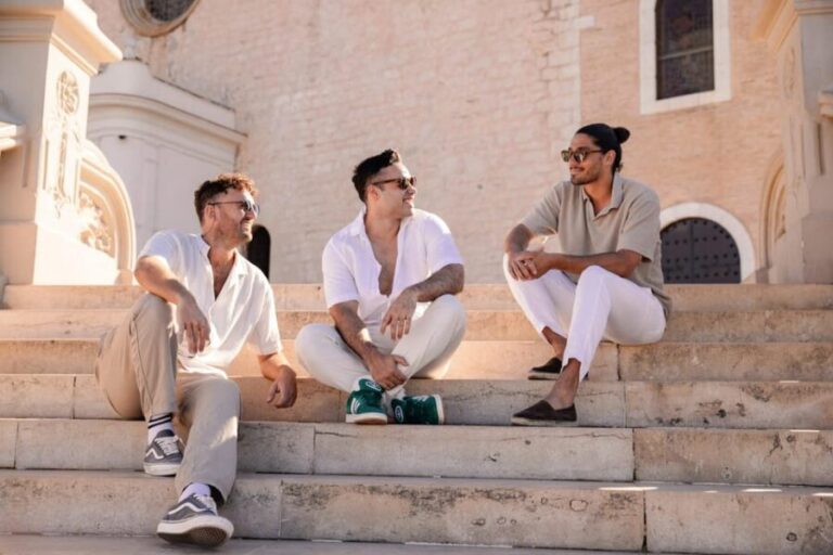 From Barcelona: SITGES Tour and WINE TASTING with TAPAS - FAQs