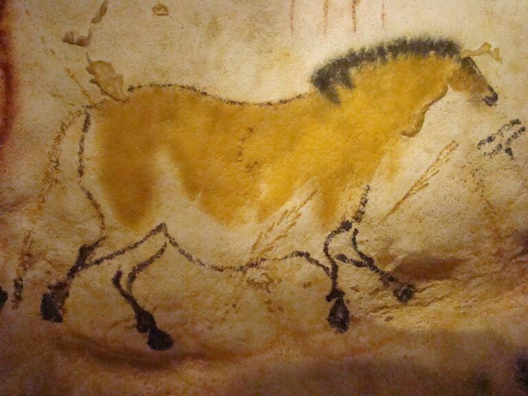 From Bordeaux: Lascaux and Dordogne Valley Private Tour - An In-Depth Review of the Lascaux and Dordogne Valley Private Tour