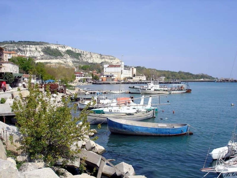 From Bucharest: Cape Kaliakra & Balchik Day Trip - Transport and Group Size