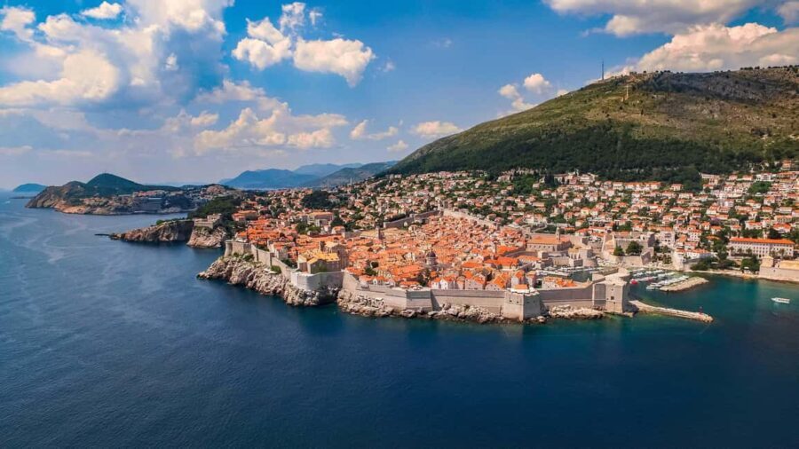From Budva: Dubrovnik Guided Tour with Free Time - The Experience of the Guide and Free Time