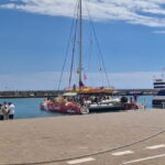 From Cambrils: catamaran 2h with drinks/bed balinese, swim. - Who Will Love This Tour?