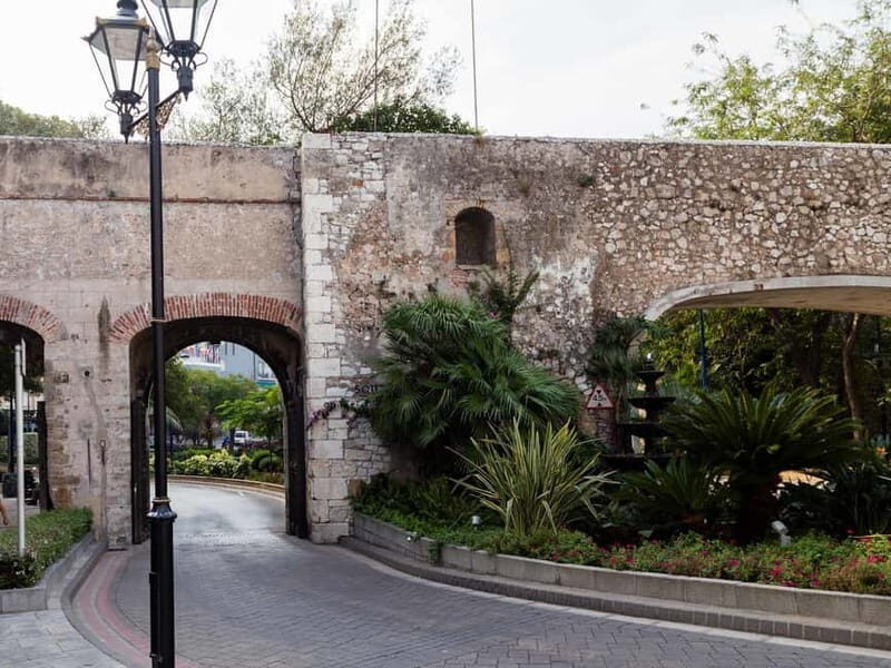 From Costa del Sol: Gibraltar Day Trip with Free Time - The Border Crossing: What You Need to Know