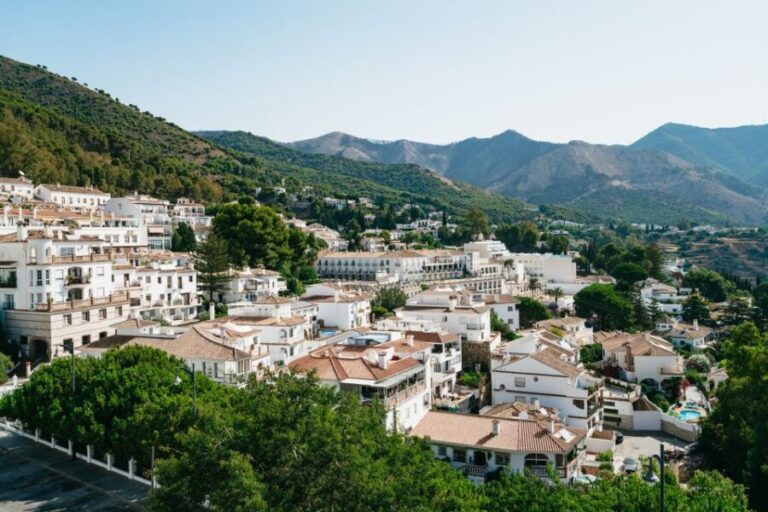 From Costa del Sol: Mijas, Marbella and Puerto Banús Tour - The Experience of Each Stop