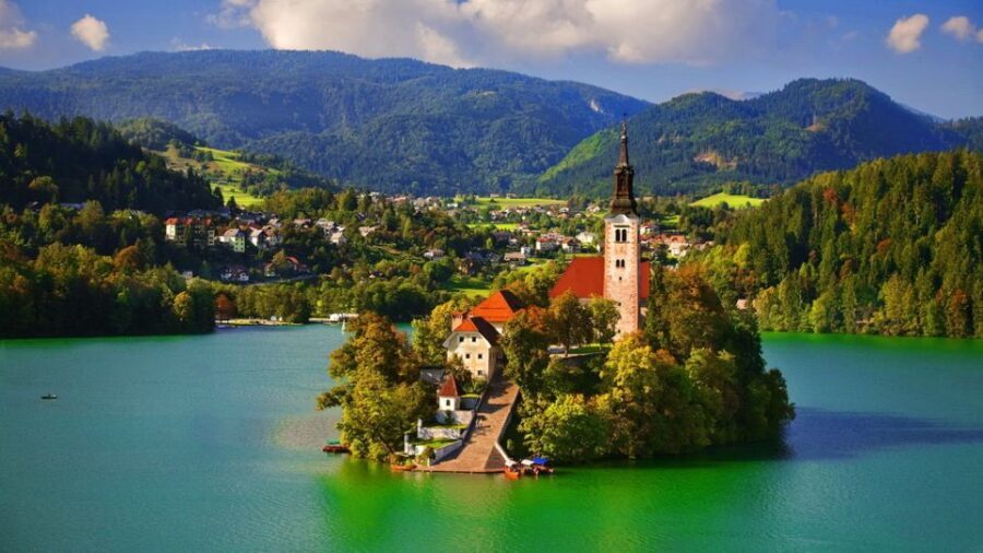 From Ljubljana: Trip to Lake Bled and Bled Castle - The Journey to Lake Bled: What to Expect