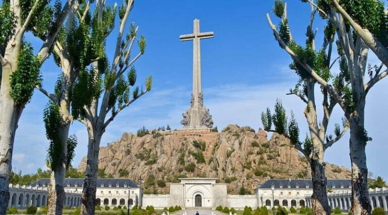 From Madrid: El Escorial, Valle de los Caídos & Segovia Trip - Transport, Timing, and Comfort